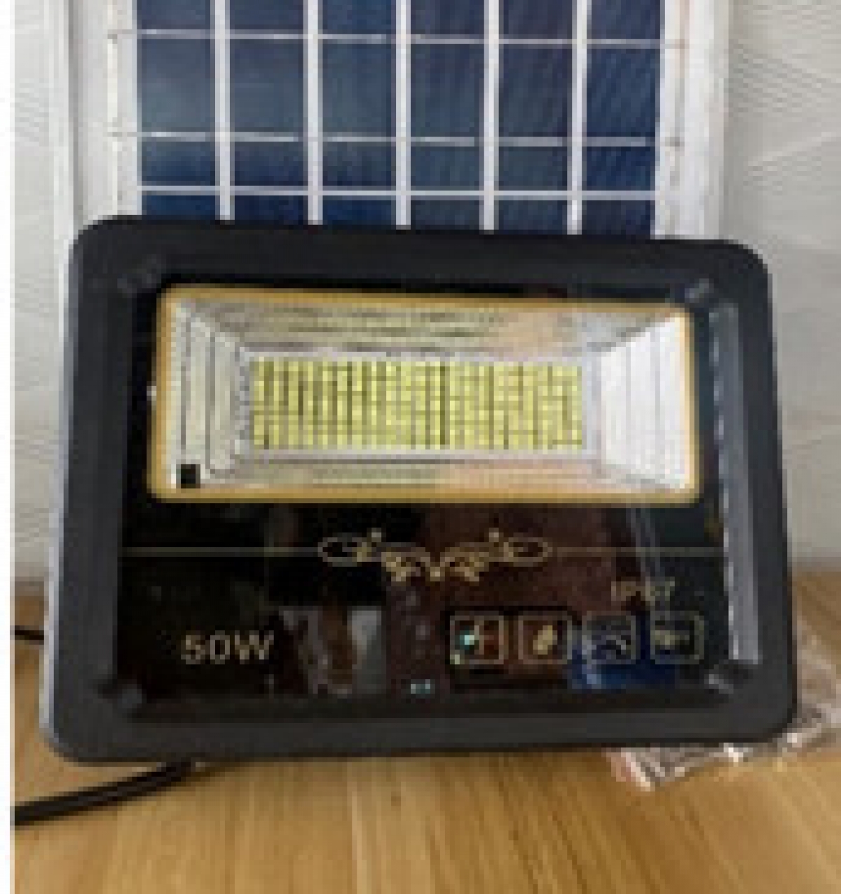 Đèn pha năng lượng mặt trời DSY-8050A  (50W)